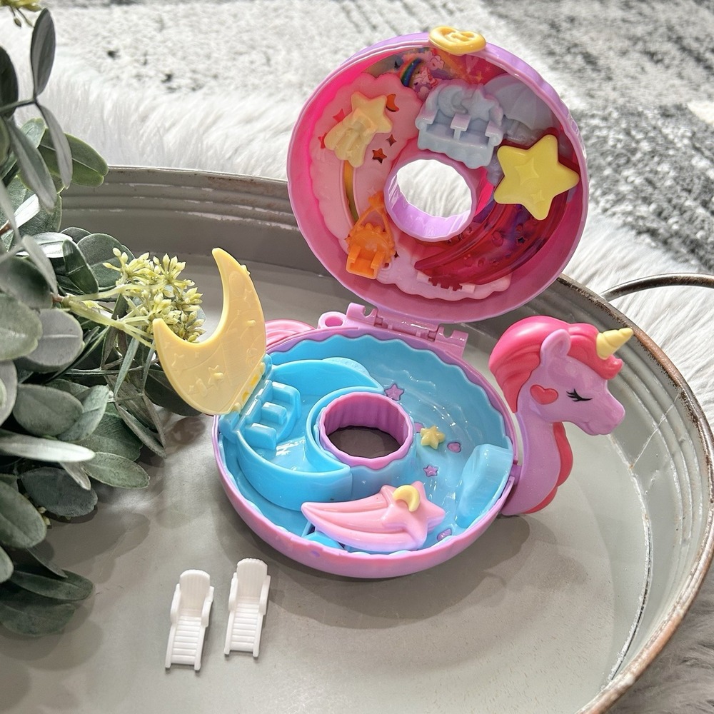 Polly Pocket Sparkle Cove Adventure‎ Unicorn Floatie Compact with 2 Chairs
